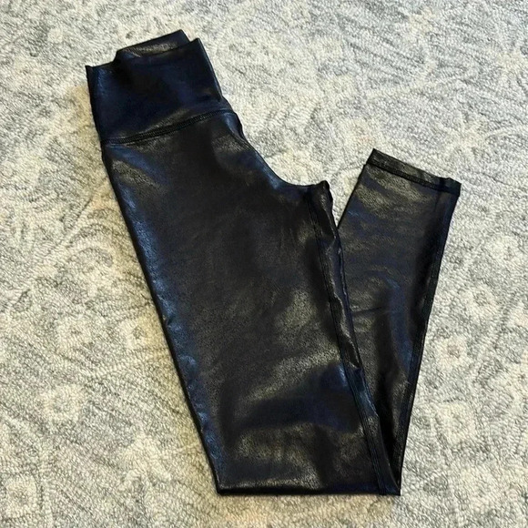 aerie Pants - aerie leggings